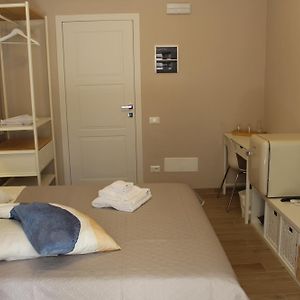 Camera con letto king size